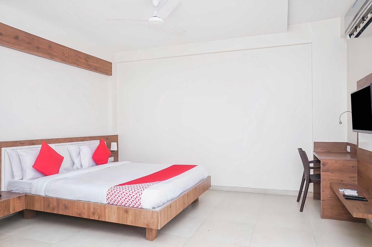 Collection O Sanskruti Resort Shirdi Buitenkant foto